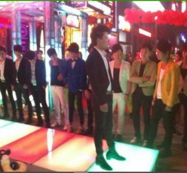 钦州深圳夜总会伴游模特雇用(深圳KTV模特雇用)