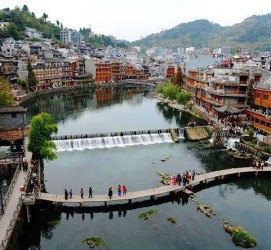 钦州长沙旅游攻略(长沙旅游攻略景点必去二日游)
