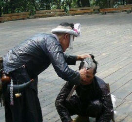 钦州欲带老伴游遍中国(带着老伴去旅游)