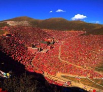 钦州色达旅游攻略(成都到色达旅游攻略)