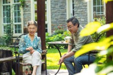 钦州坦言带老伴游遍中国(我和老伴去旅游)