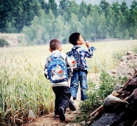 钦州河南一家四口结伴游中国2个月(河南适合一家四口旅游的地方)