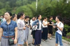 钦州中国的曲男伴游的简单介绍