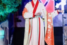 钦州汉服模特是哪种兼职的吗(网上雇用古拆汉服模特可信吗)