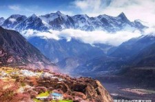 钦州旅游地点(旅游地点与地理关系)