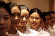 钦州私人伴游招聘 度假区万元月薪招“泳装伴游”