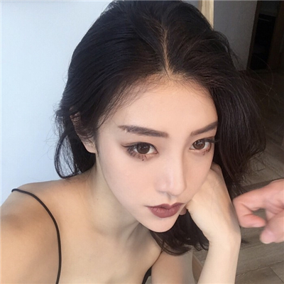 钦州伴游女生寒莱的资料