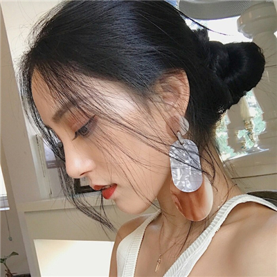 钦州伴游女生张悦然的资料