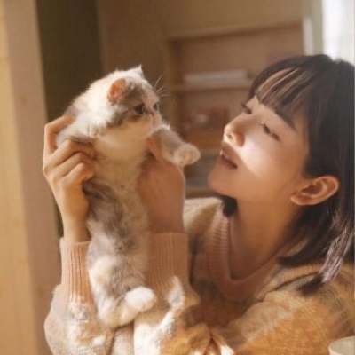 钦州伴游女生邓珊珊的资料