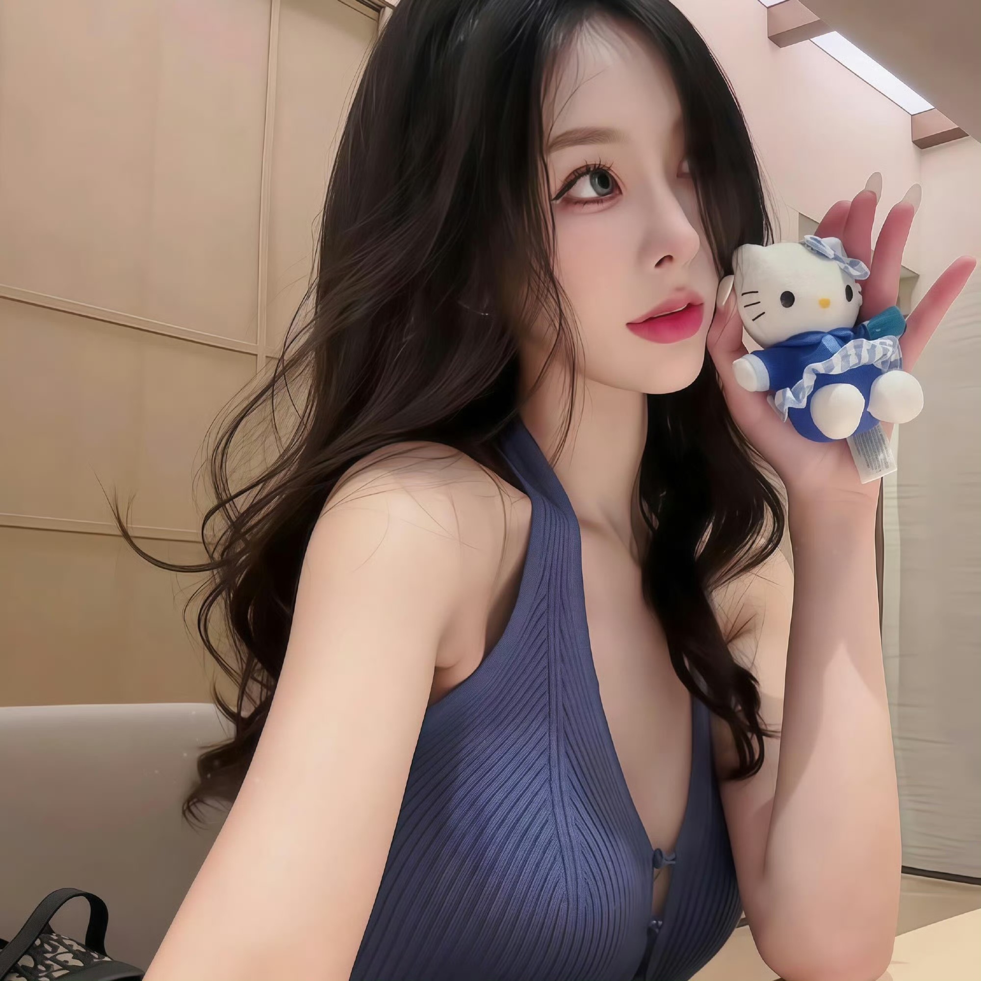 钦州伴游女生鹿小婷的资料