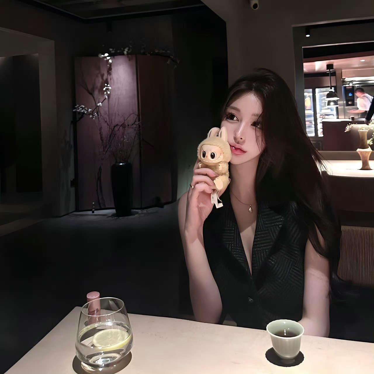 钦州伴游女生范甜甜的资料