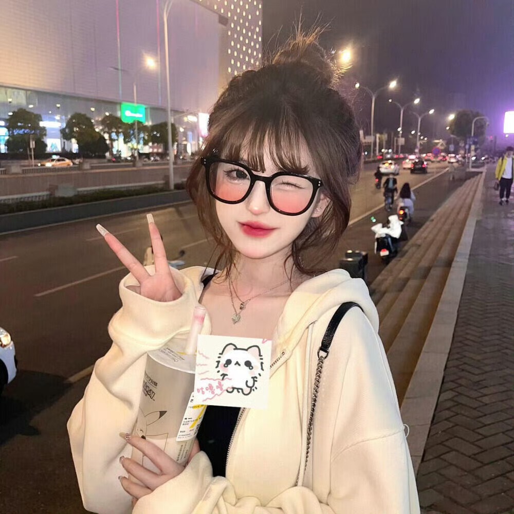 钦州伴游女生KIKI的资料
