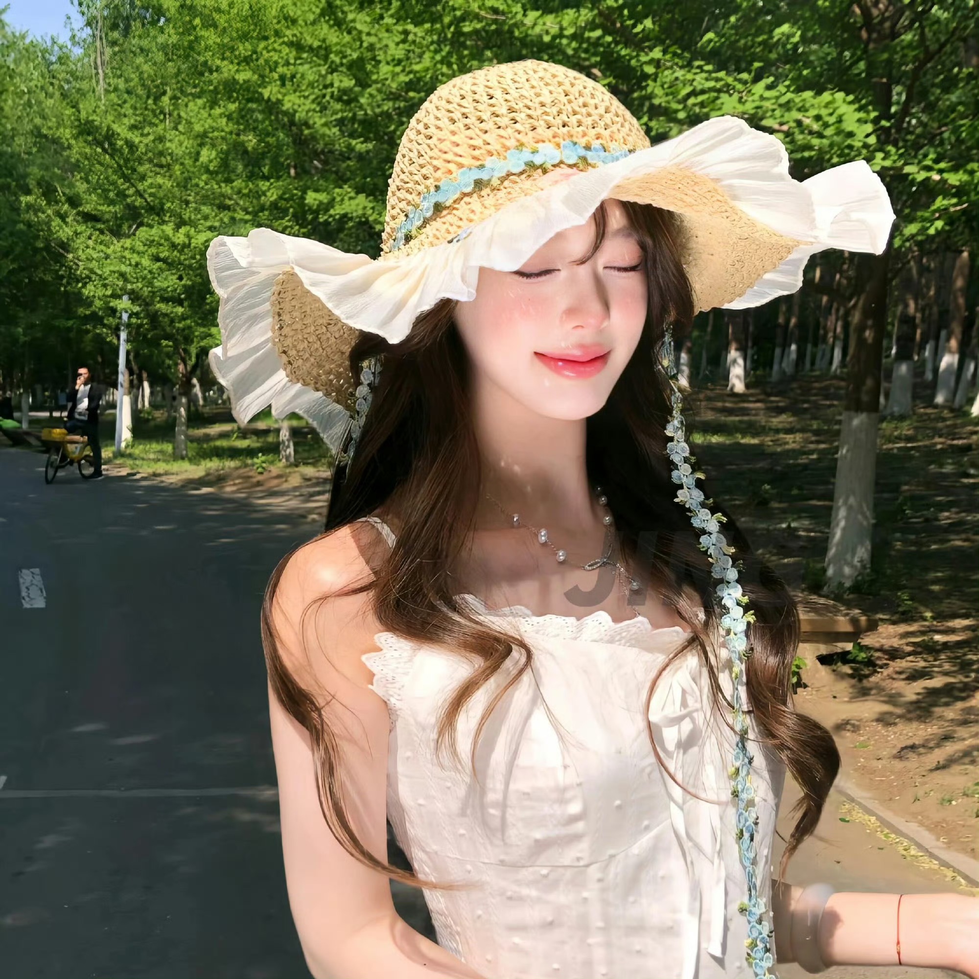 钦州伴游女生许曼姿的资料